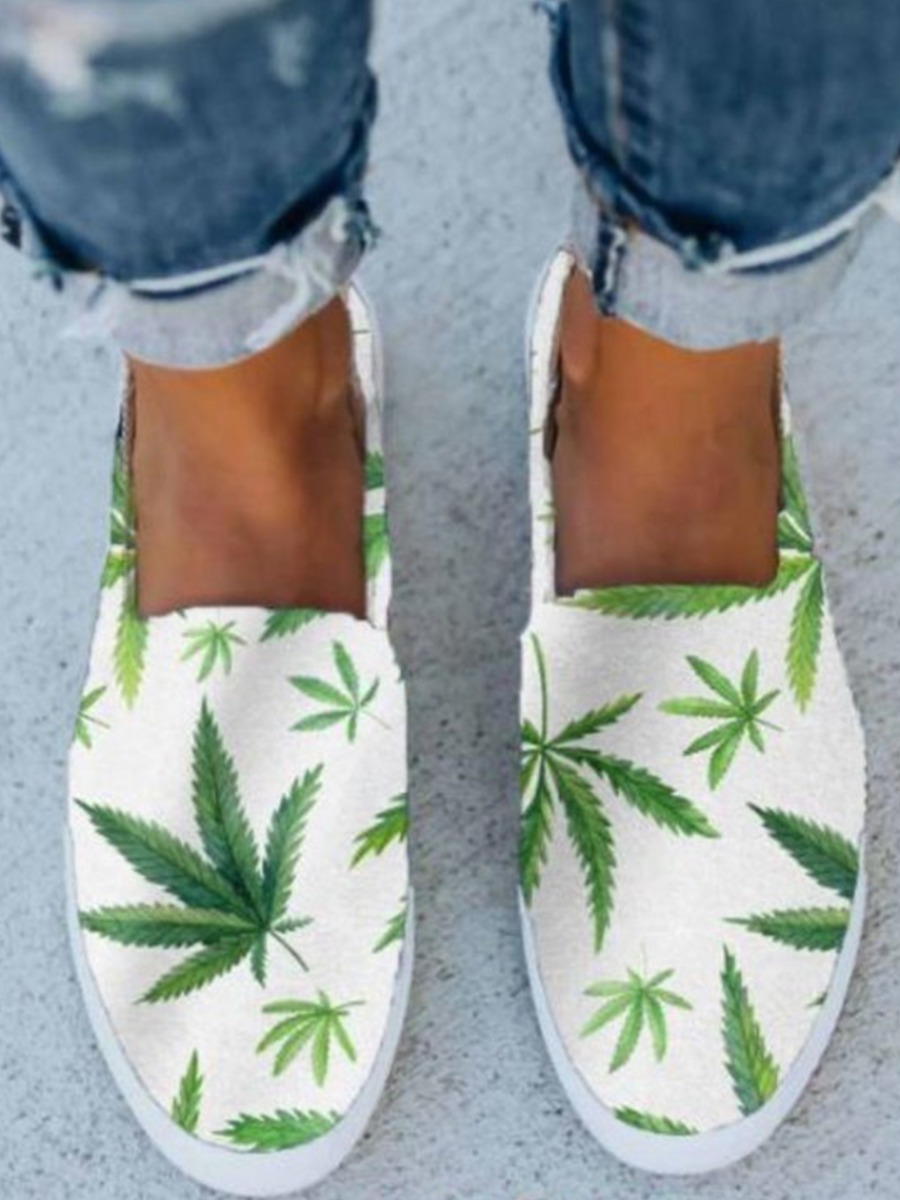 

LW BASICS Casual Floral Print White Flats