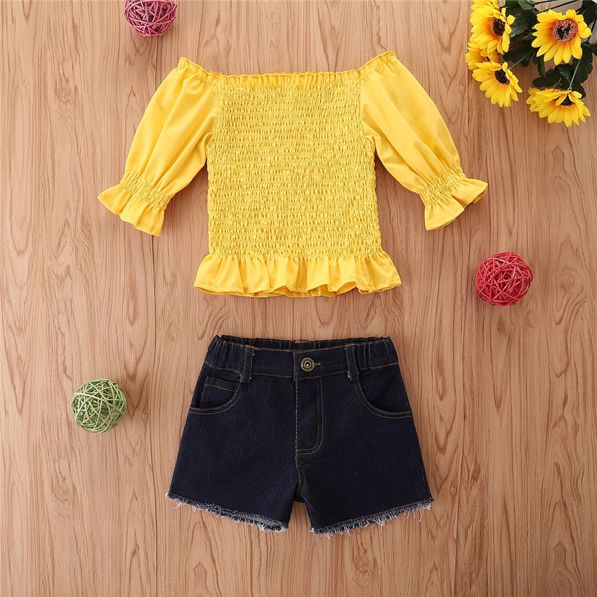 

Lovely Girl Casual Ruffle Design Raw Edge Yellow Two Piece Shorts Set