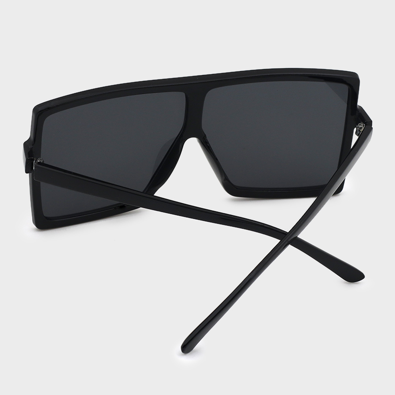 Lovely Street Reguar Frame Black Sunglasses