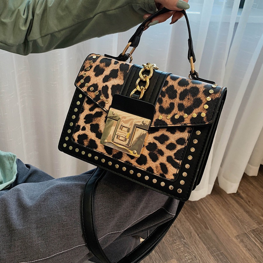 

LW Casual Leopard Print Chain Decoration Crossbody Bag