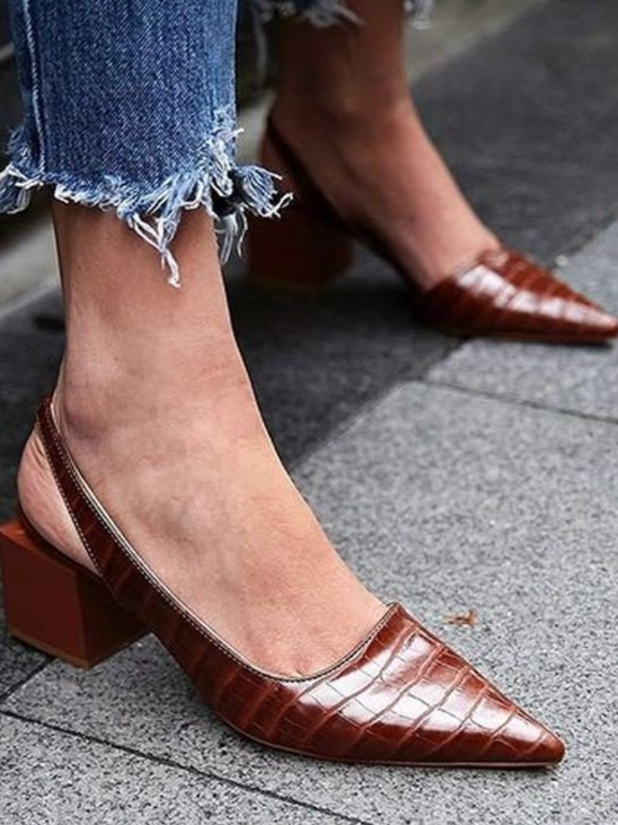

Lovely Street Pointed-toe Brown Pumps