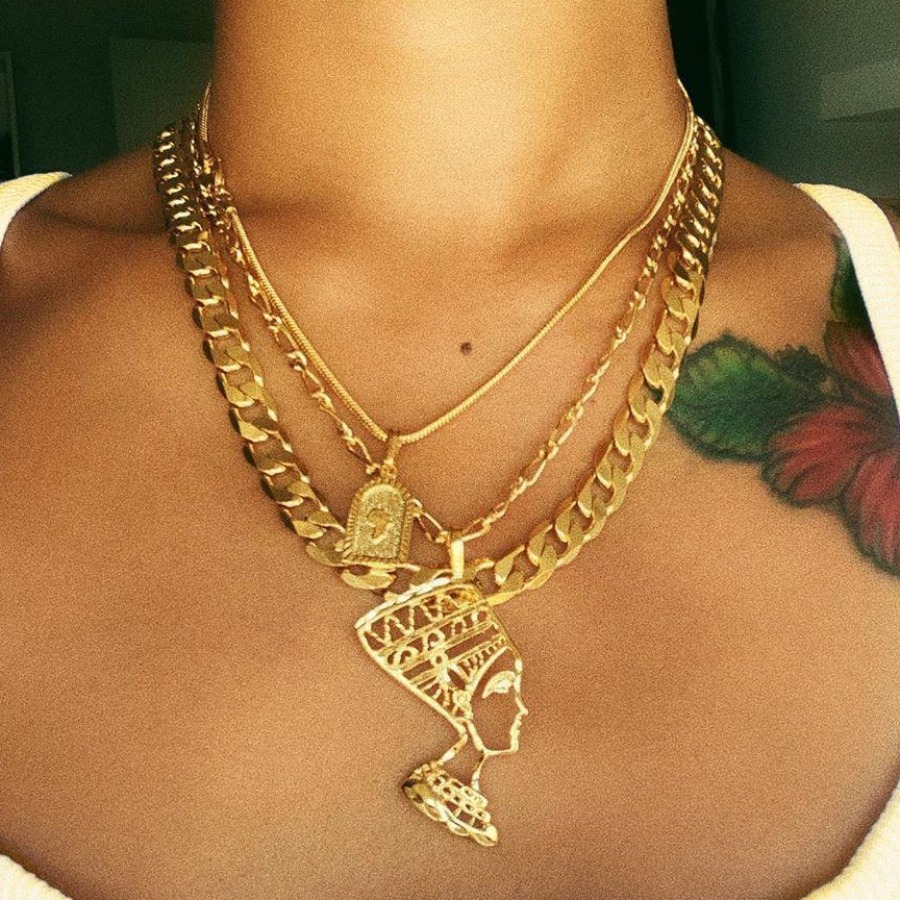 

LW Queen Head Multilayer Necklace, Gold