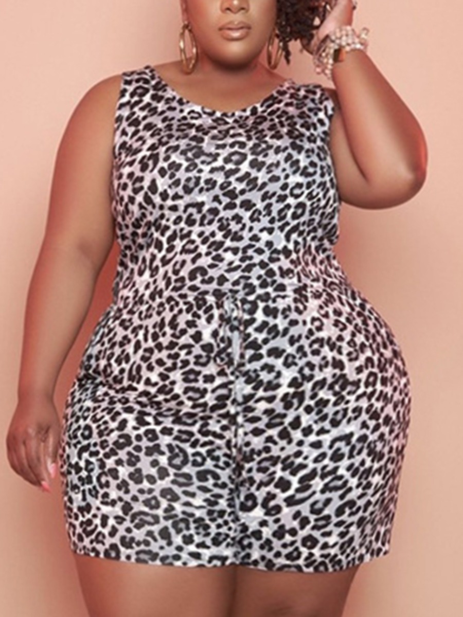 

Lovely Plus Size Casual U Neck Leopard Print Two-piece Shorts Set