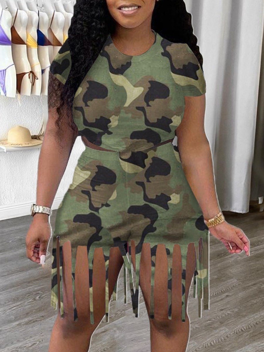 

Lovely Street Camo Print Tassel Design Green Two Piece Shorts Set