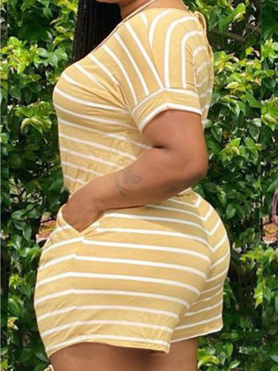 

Lovely Plus Size Casual Striped Yellow Two-piece Shorts Set(Batch Print)