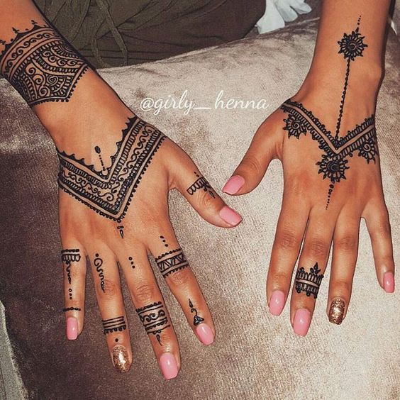 

LW Casual Geometric Decoration Black Body Tattoo