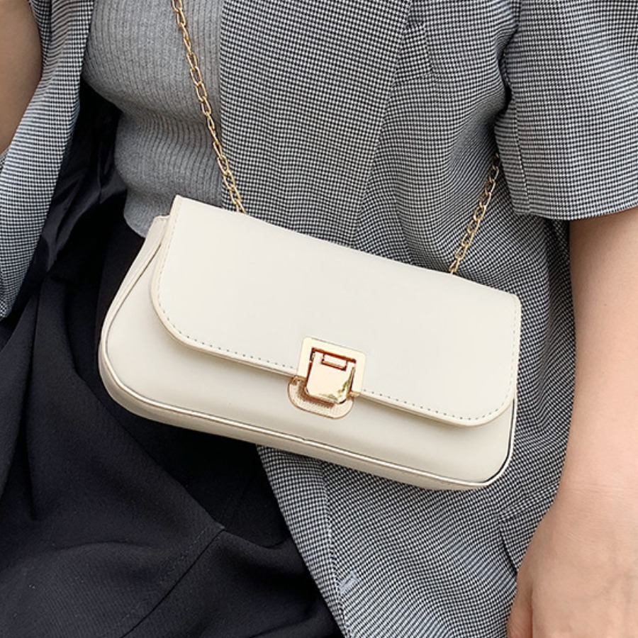 

Lovely Casual Chain Strap White Crossbody Bag