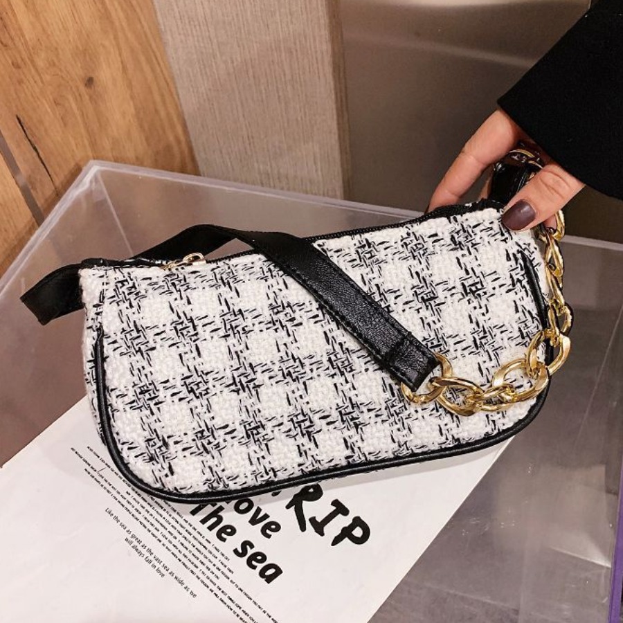 

Lovely Plaid Print Chain Decoration Shoulder Bag, White