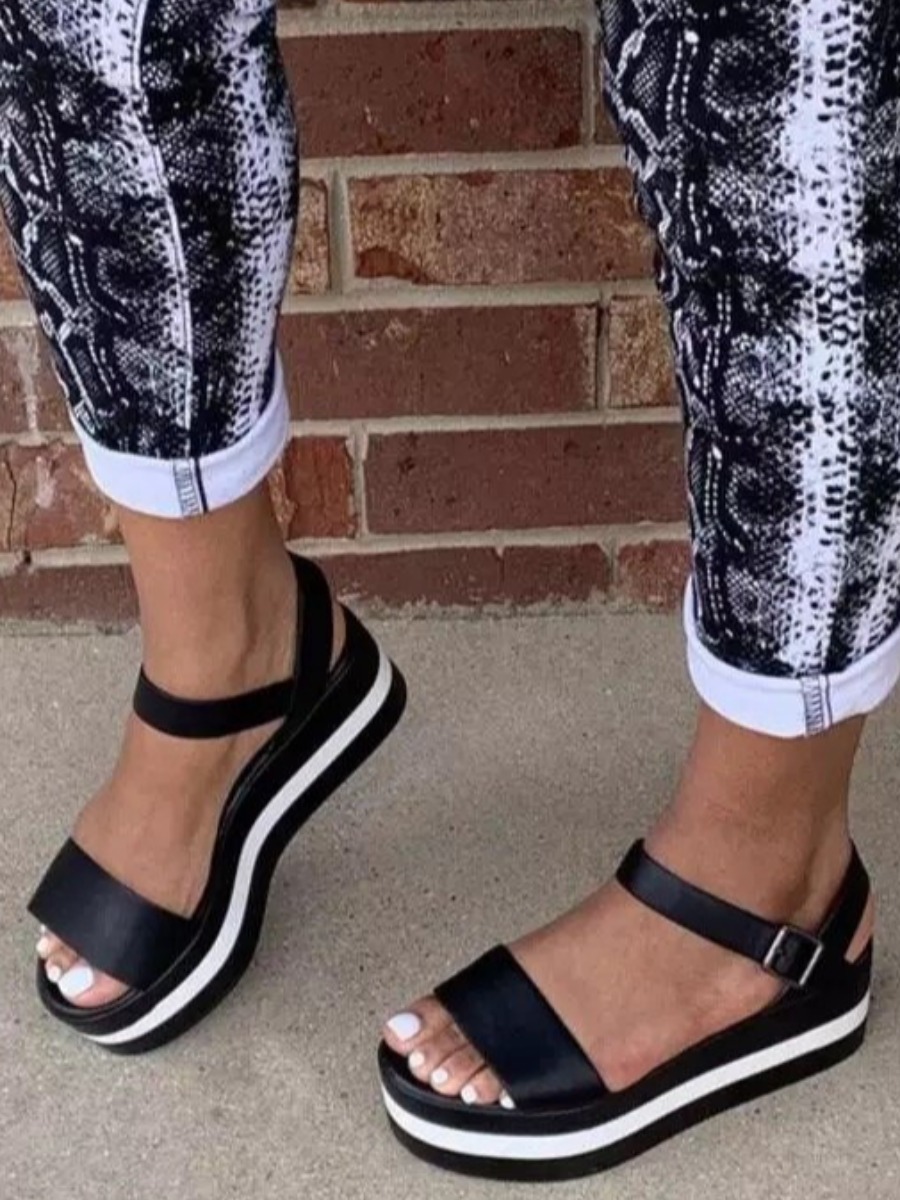 

Lovely Striped Buckle Design Platform Shoes, White