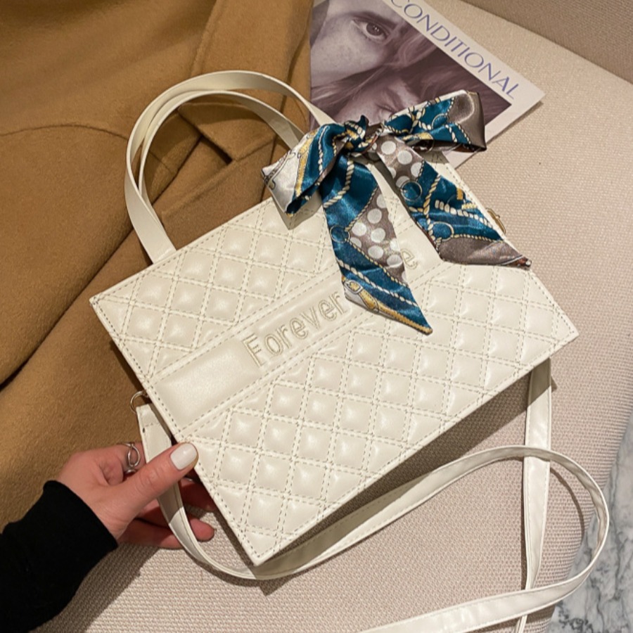 

LW Plaid Letter Decoration Messenger Bag, White