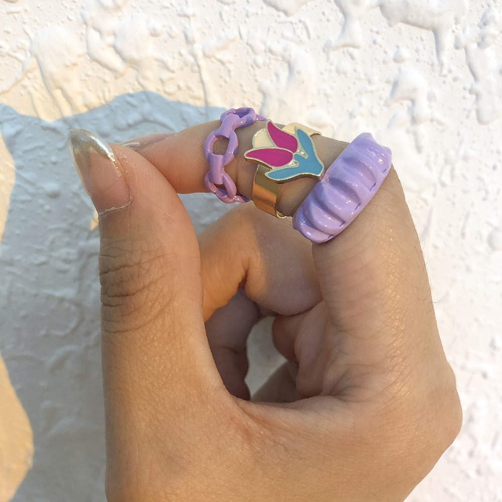 

LW Chain Floral Decoration Ring, Purple