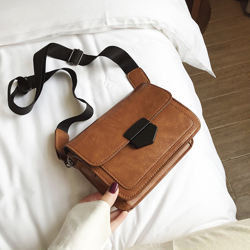 

LW Adjustable Strap Crossbody Bag, Brown