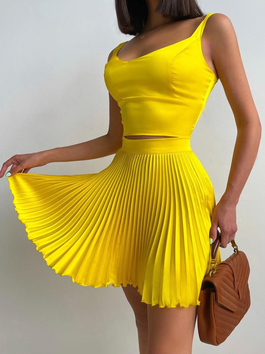 

LW U Neck Pleated Skirt Set, Yellow