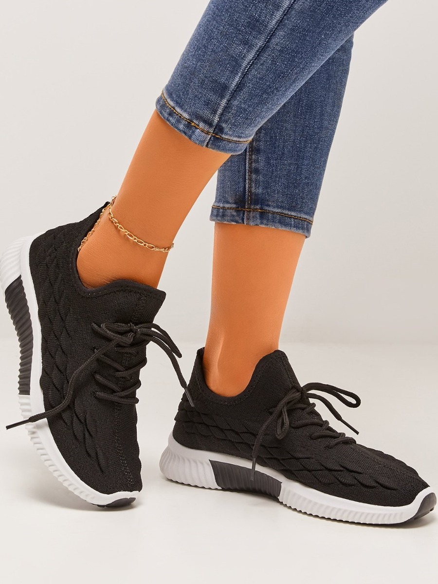 

LW Lace-up Coconut Sneakers, Black