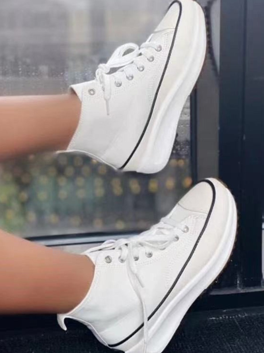 

LW High Sole Striped Booties, White