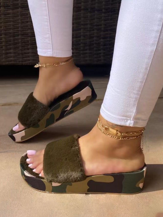 

LW Camo Print Plush Platform Shoes, Green