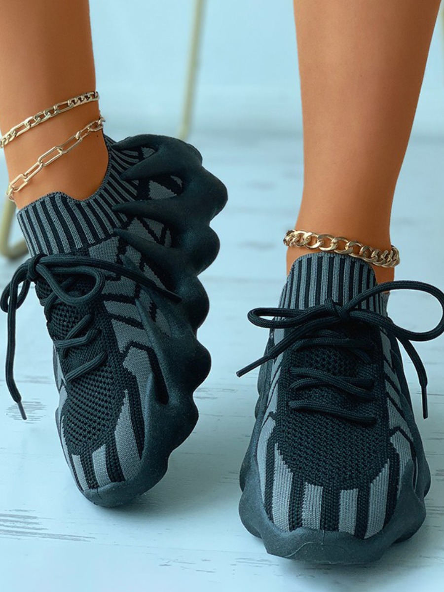 

LW Casual Striped Mesh Patchwork Sneakers, Black