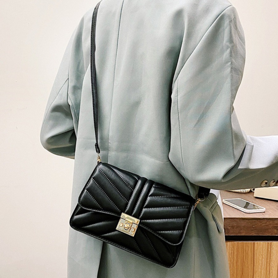 

LW BASICS Quilted Square Crossbody Bag, Black