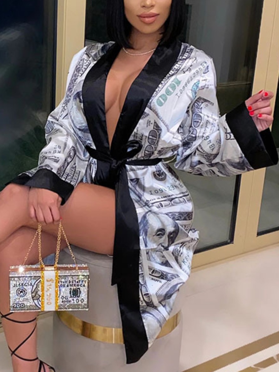 

LW Money Print Tie Waist Robe, Black