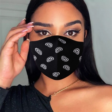 

LW Rib-Knit Face Mask, Carbon black