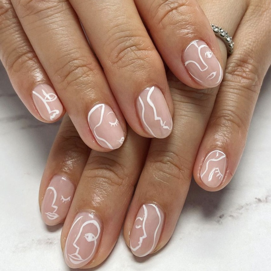 

LW Patchwork Basic Fake Nail, White