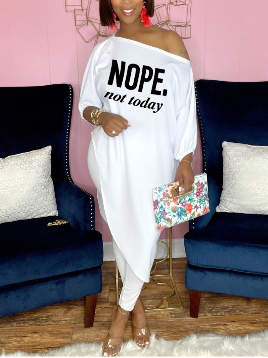 

LW Letter Print Asymmetrical Pants Set, White