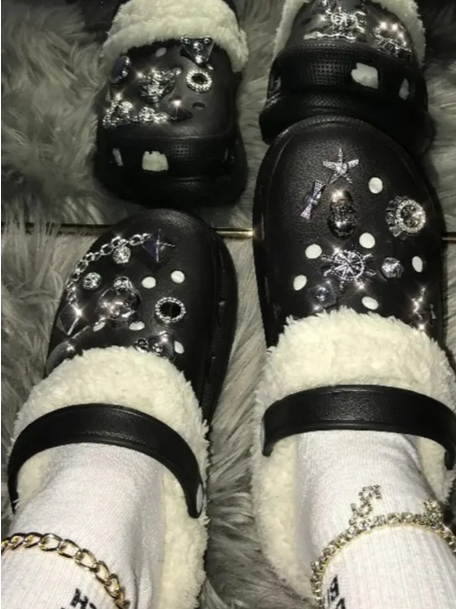 

LW Sequin Beading Dot Slippers, Black