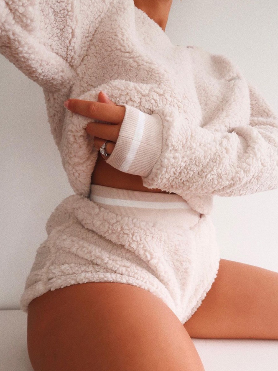 

LW Striped Teddy Shorts Set, Beige