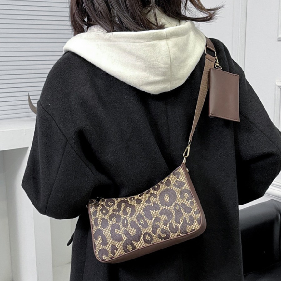 

LW Leopard Print Crossbody Bag