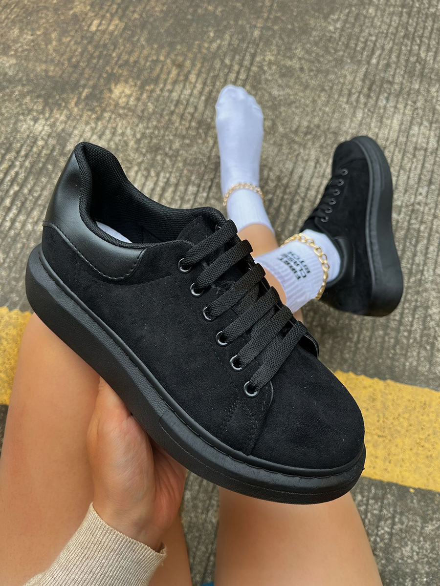 

LW BASICS Lace-up Flats, Black