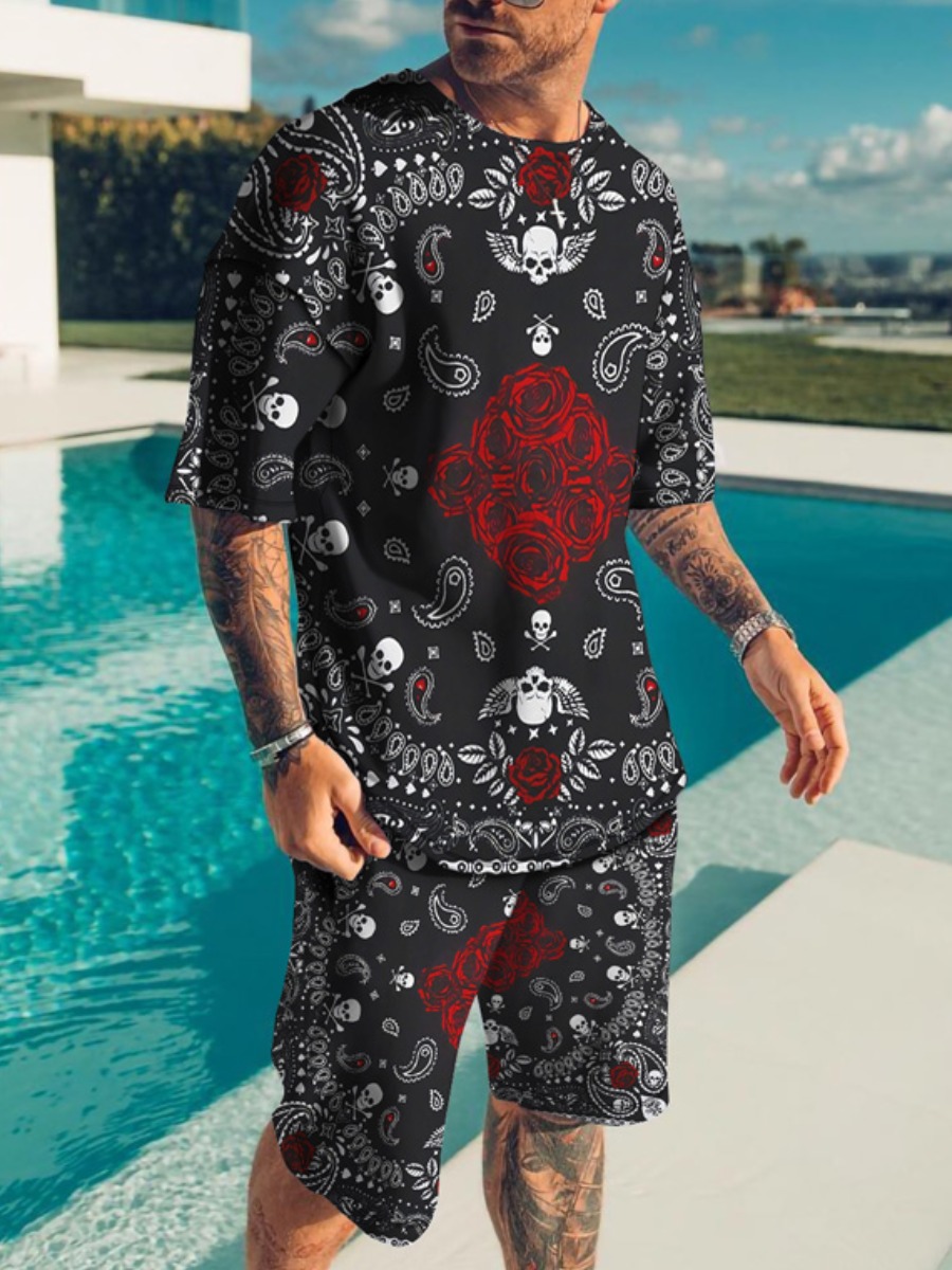 LW BASICS Men Skull Head Cashew Print Shorts Set