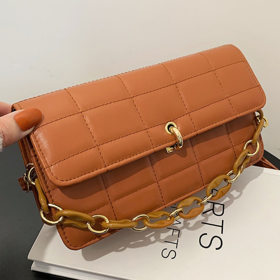 

LW Chain Decor Shoulder Bag, Brown