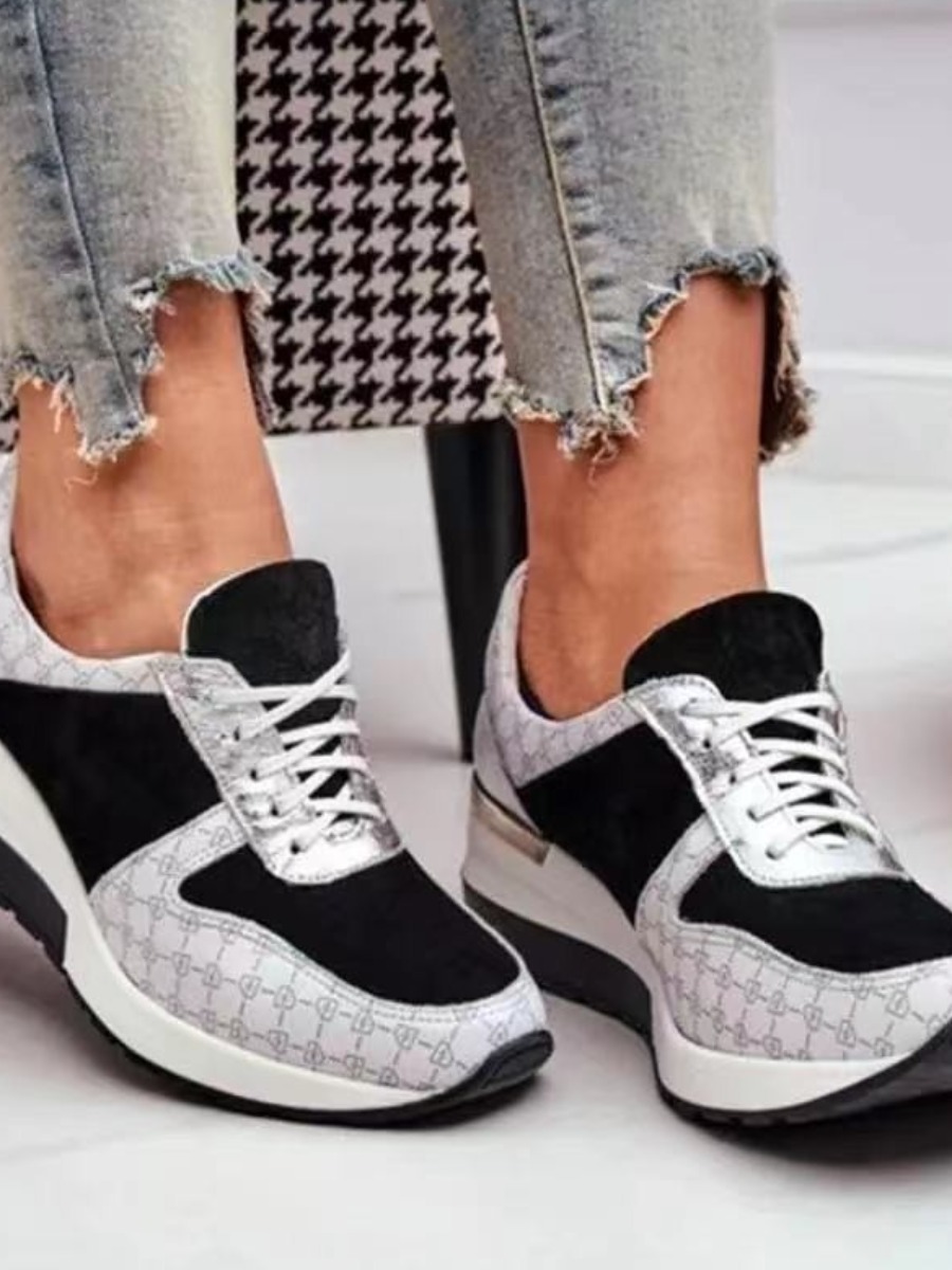 

LW Round Toe Lace-up Sneakers, Silver