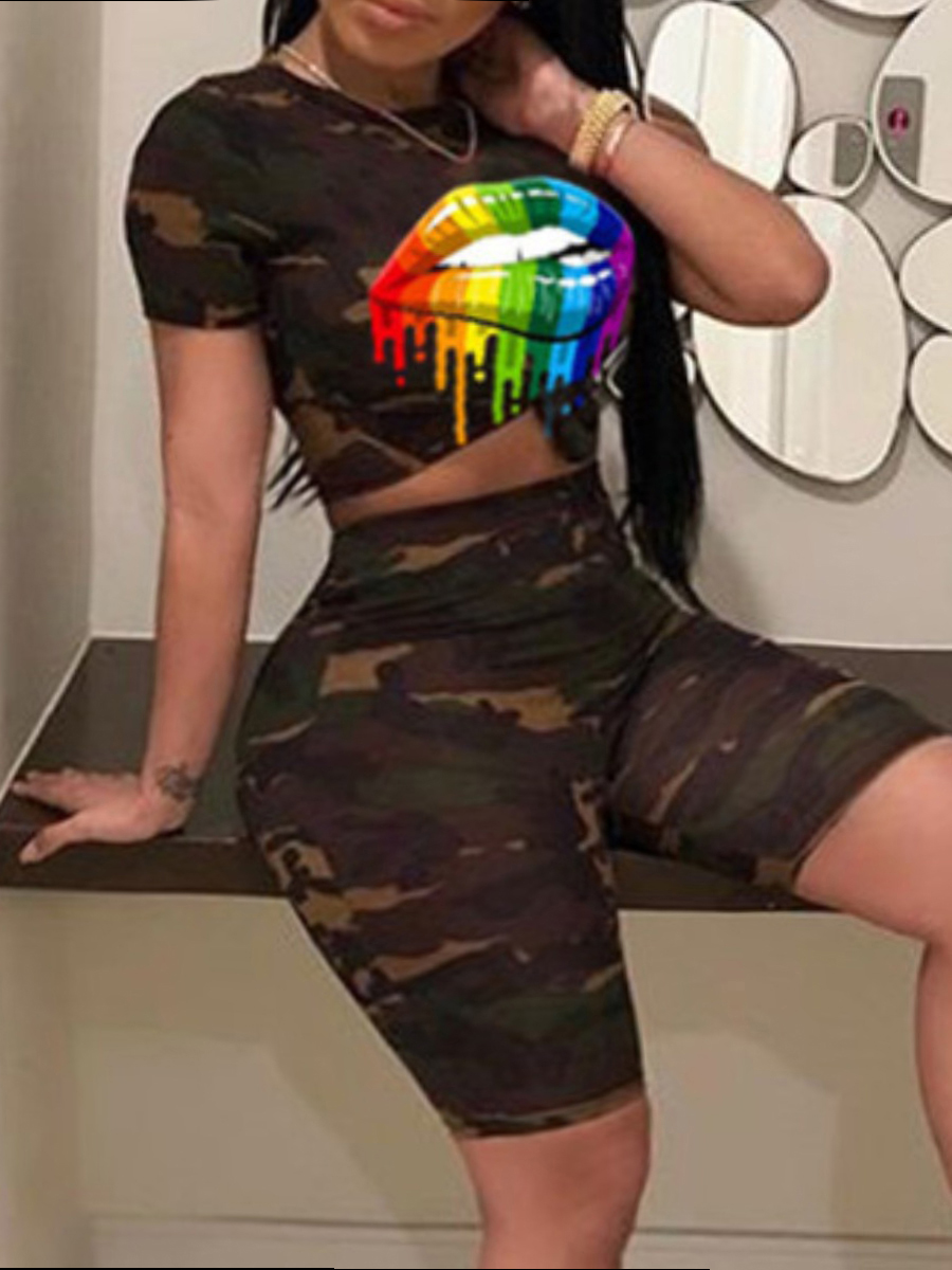 

LW Plus Size Lip Camo Print Shorts Set, Army green camouflag