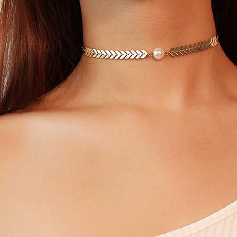 

LW Pearl Fishbone Necklace, Gold