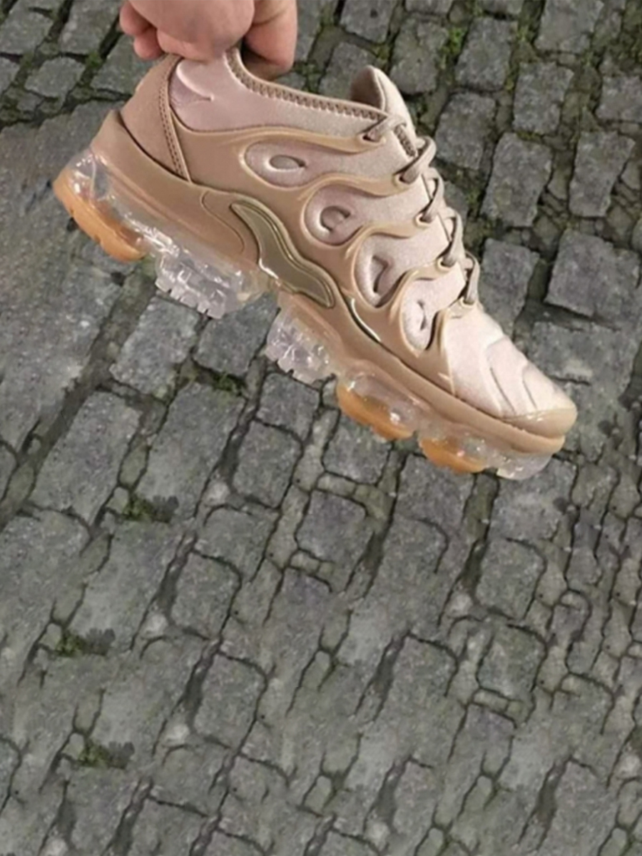 

LW Round Toe Chunky Sole Sneakers, Khaki