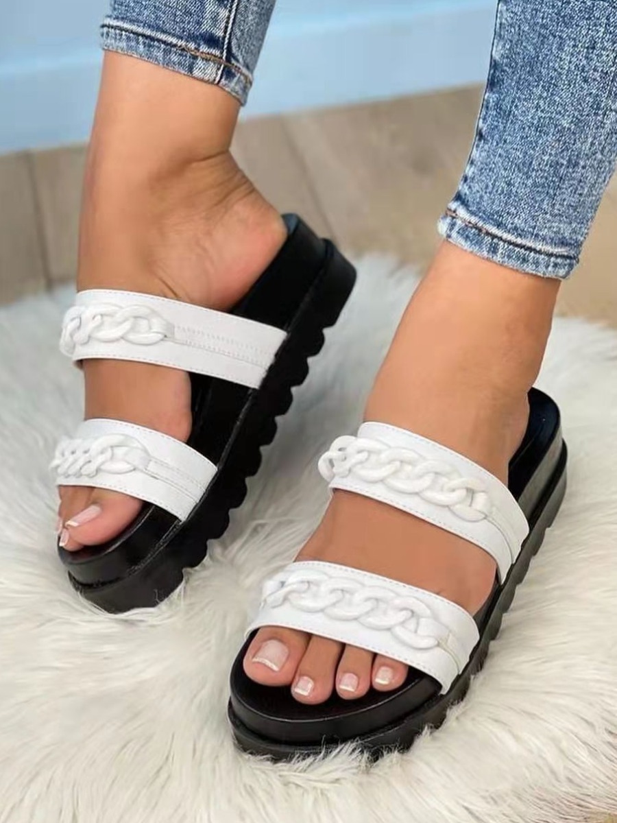 

LW Chain Decor Slippers, White