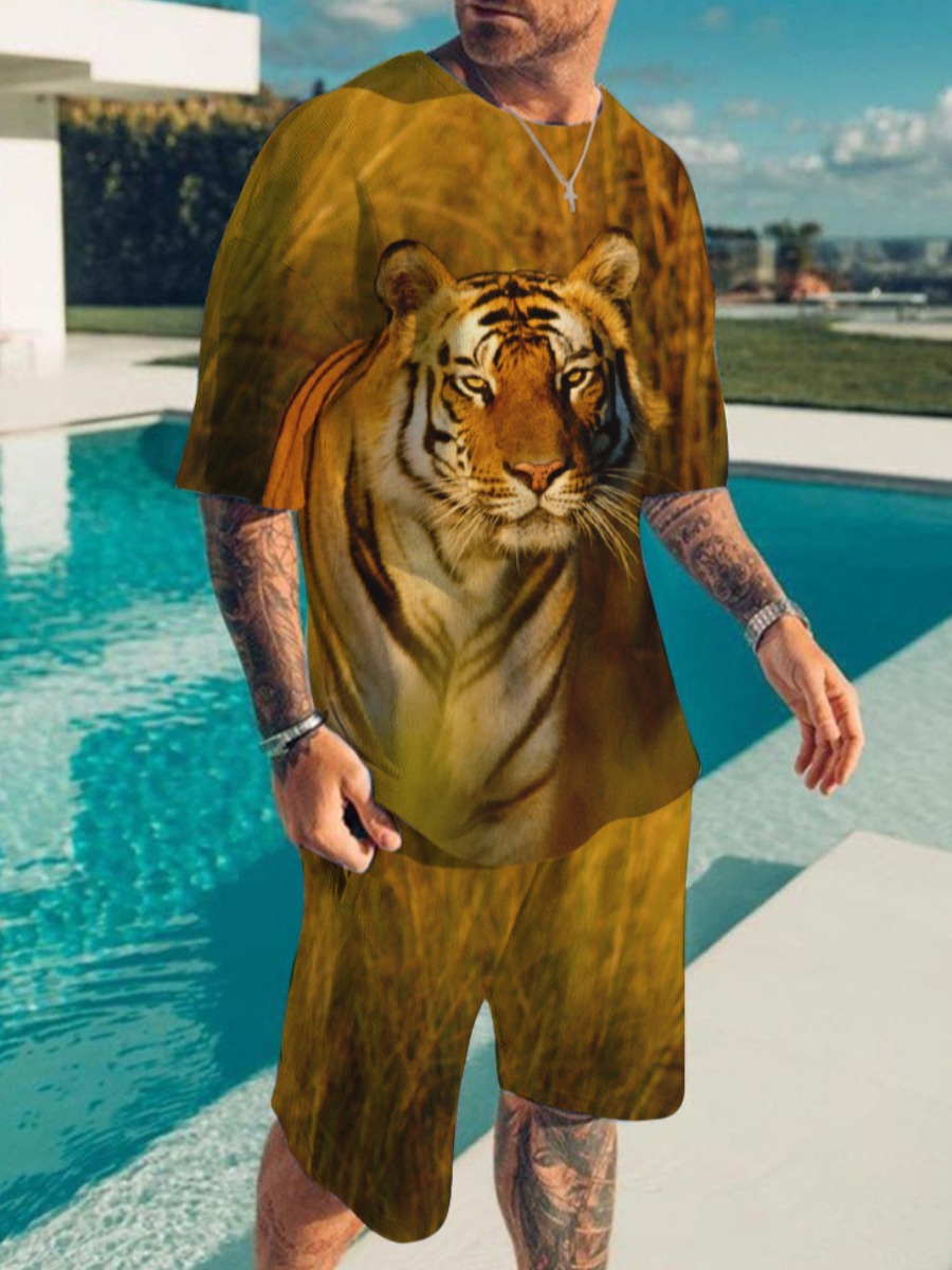 

LW Men Gradient Tiger Print Shorts Set, Yellow