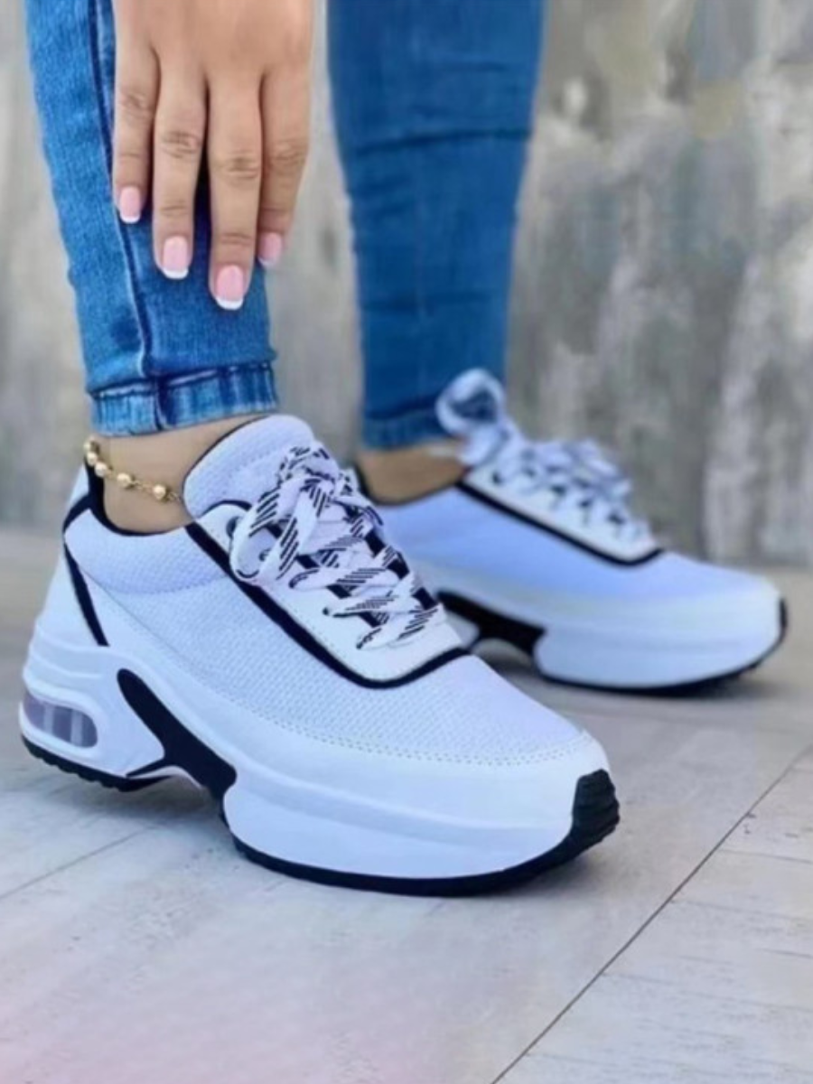 LW Breathable Sneakers