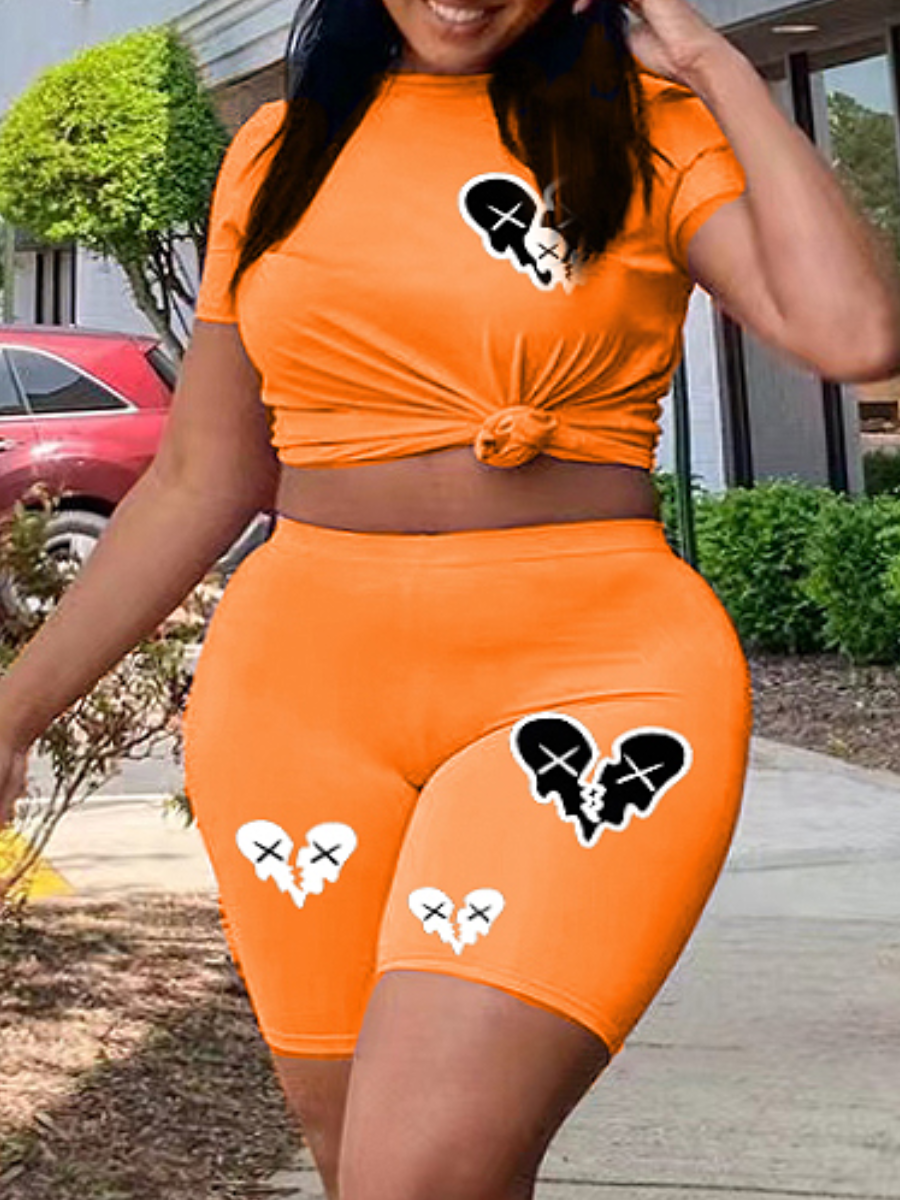 LovelyWholesale Plus Size Round Neck Broken Heart Print Shorts Set Summer Short Sleeve Casual Round Neck  5X Spring Summer 2024