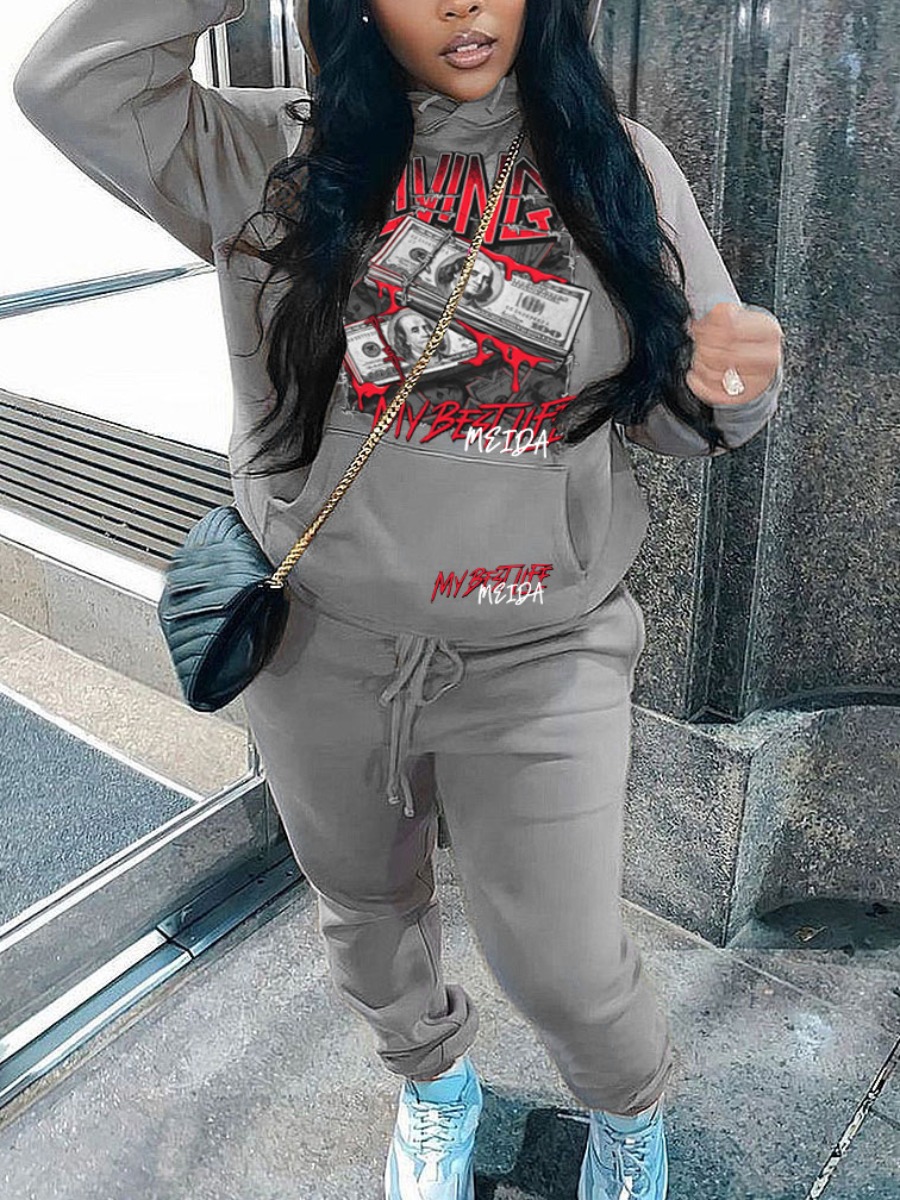 LW Money Letter Print Kangaroo Pocket Tracksuit Set