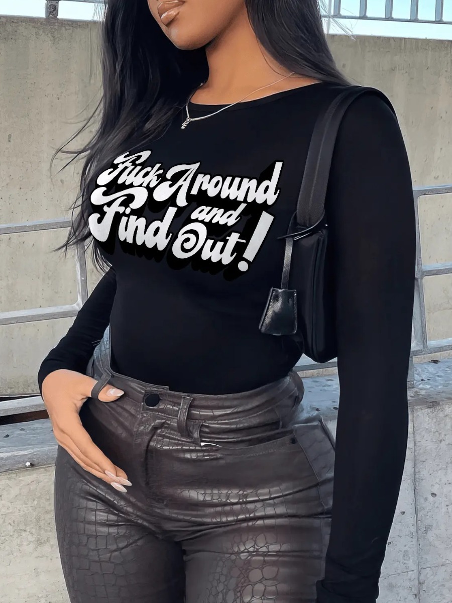 LW Round Neck Letter Print Skinny T-shirt