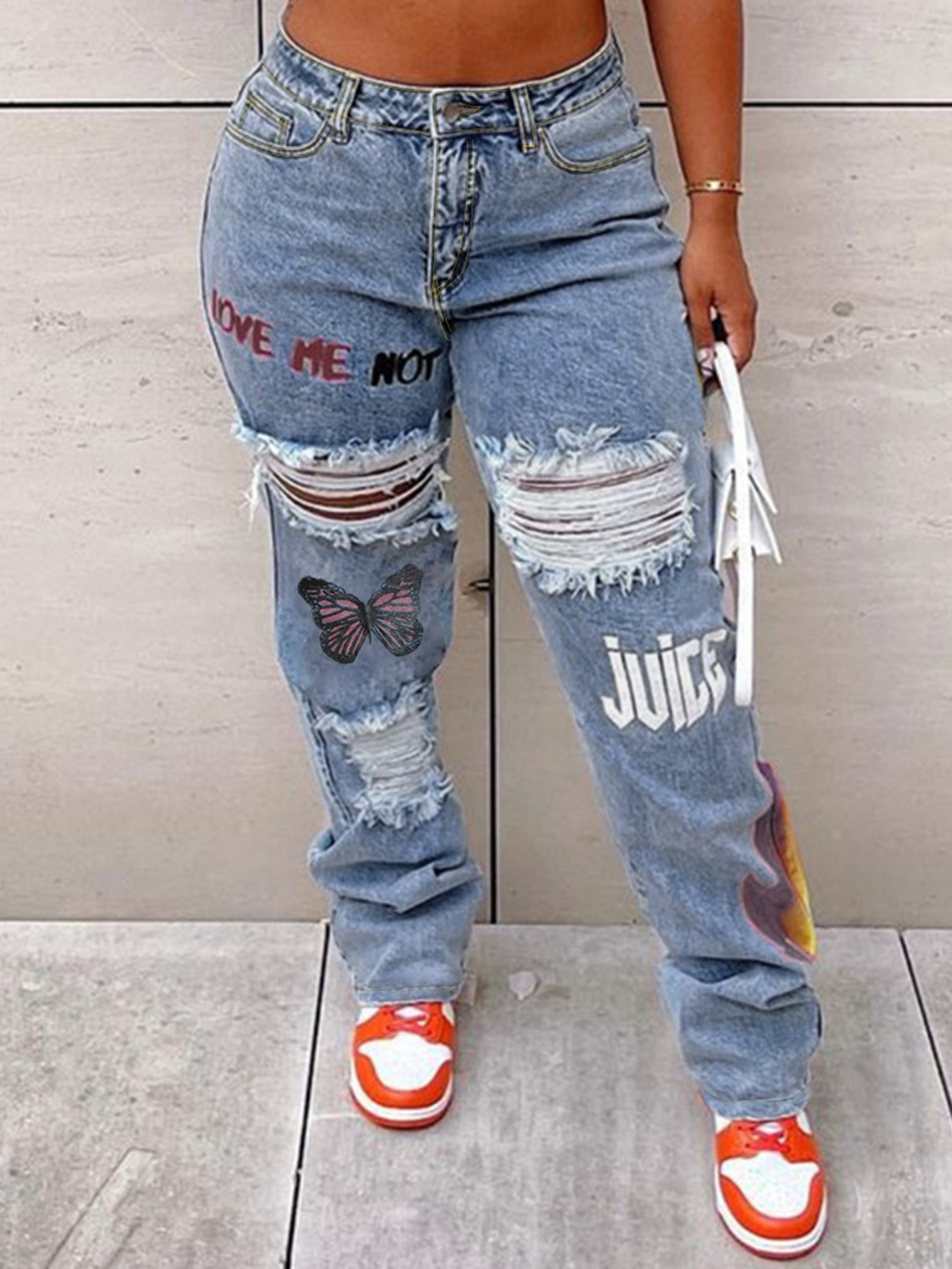 LW Butterfly Letter Print Ripped Jeans (No Stretch)