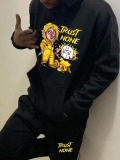 LW Men Figure Letter Print Kangaroo Pocket Tracksuit Set