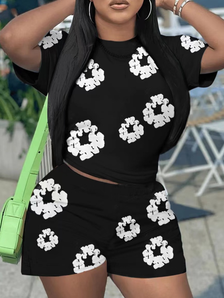 LovelyWholesale Round Neck Floral Print Shorts Set Summer Short Sleeve Cute Pattern Round Neck Spring Summer 2024