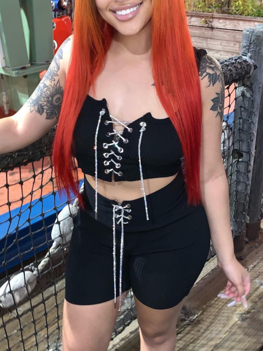 LW Bandage Design Solid Color Two-piece Shorts Set